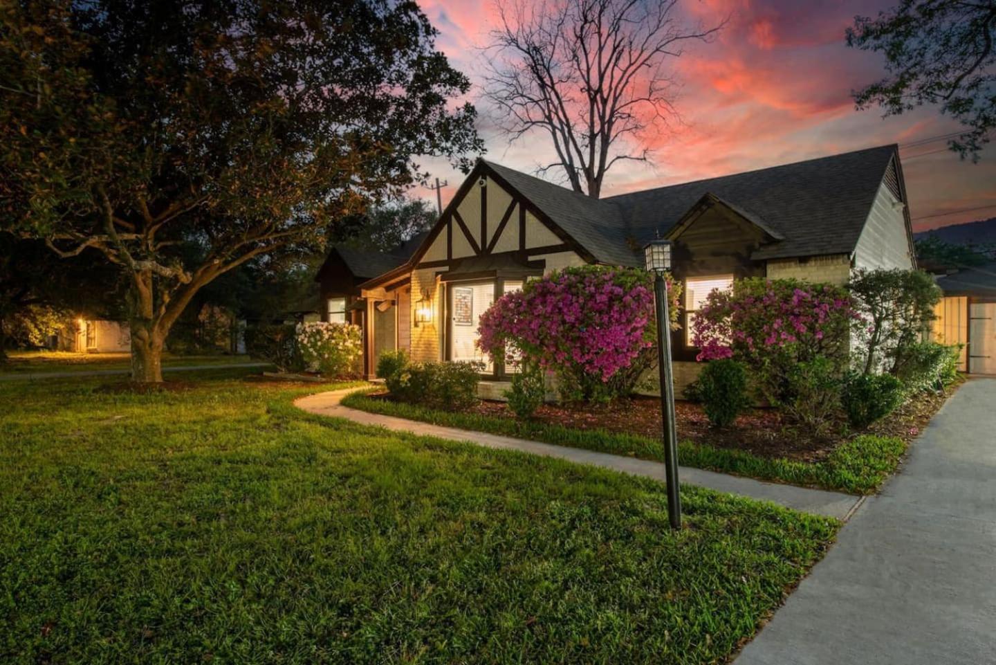 Western Oaks Retreat ฮูสตัน ภายนอก รูปภาพ